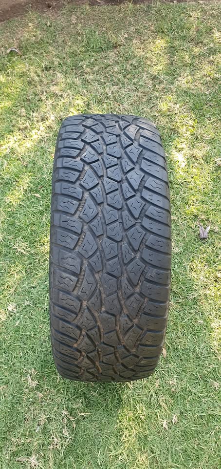 7x Cooper Zeon LTZ 255/55/19 tires