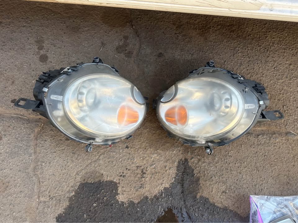 Mini Cooper R56 and R57 both xenon headlights - Private Seller Mini Cooper R56 and R57 both xenon headlights - Private Seller
