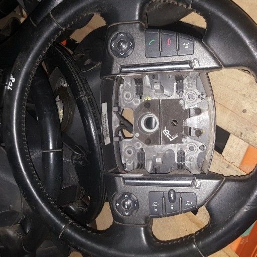 2011 Discovery 4 3.0 SDV6 HSE Syeering Wheel for Sale 2011 Discovery 4 3.0 SDV6 HSE Syeering Wheel for Sale