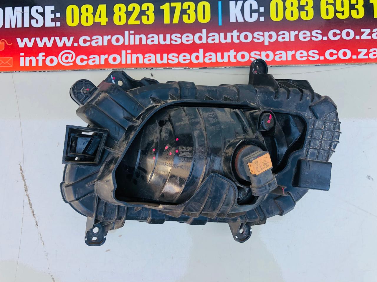 Hyundai H1 right side foglight - Private Seller Hyundai H1 right side foglight - Private Seller