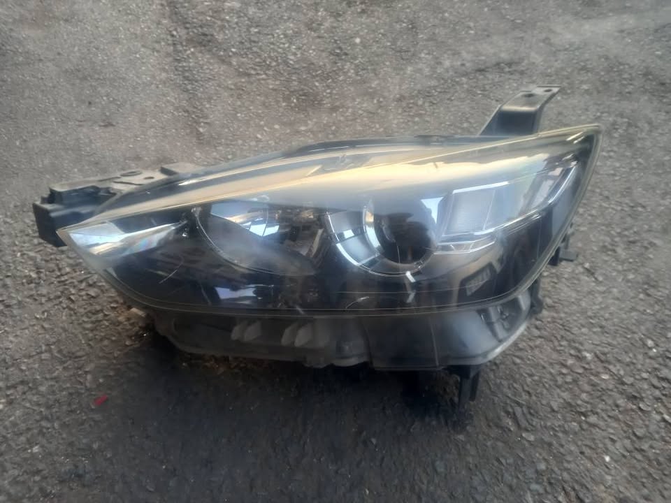 2022 MAZDA CX3 LED HEADLIGHT LEFT HAND SIDE - Private Seller 2022 MAZDA CX3 LED HEADLIGHT LEFT HAND SIDE - Private Seller