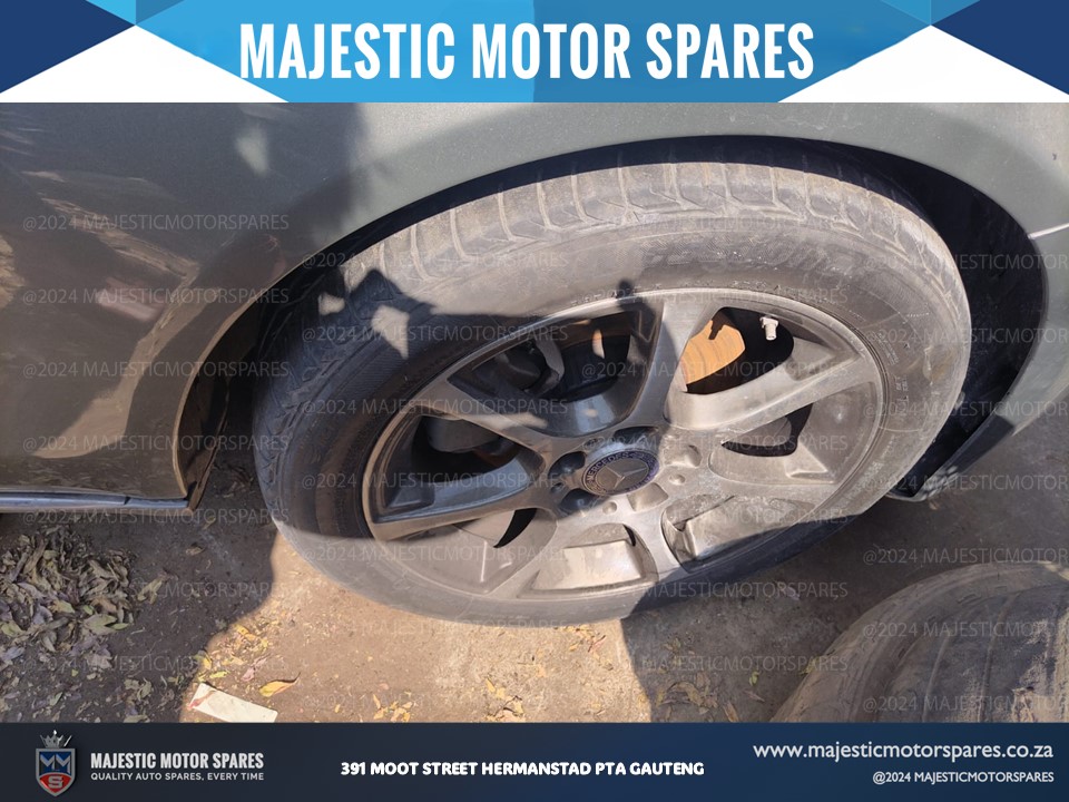 Mercedes benz C180 w205 Mag Rim Tyres Set for Sale second hand