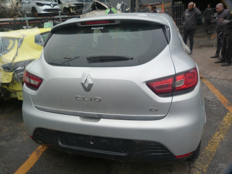 Renault Clio IV 900 TCe Dynamique Manual Silver - 2014 STRIPPING FOR SPARES - Private Seller