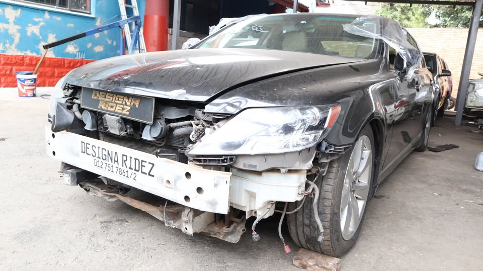 LEXUS LS600HL STRIPPING FOR SPARES ! - Private Seller LEXUS LS600HL STRIPPING FOR SPARES ! - Private Seller