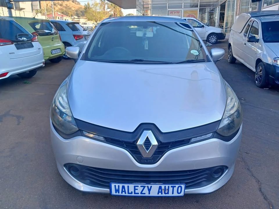 2016 RENAULT CLIO IV 900T Transmission: Manual  Mileage: 82000km  Fueltype: Petrol  Silver