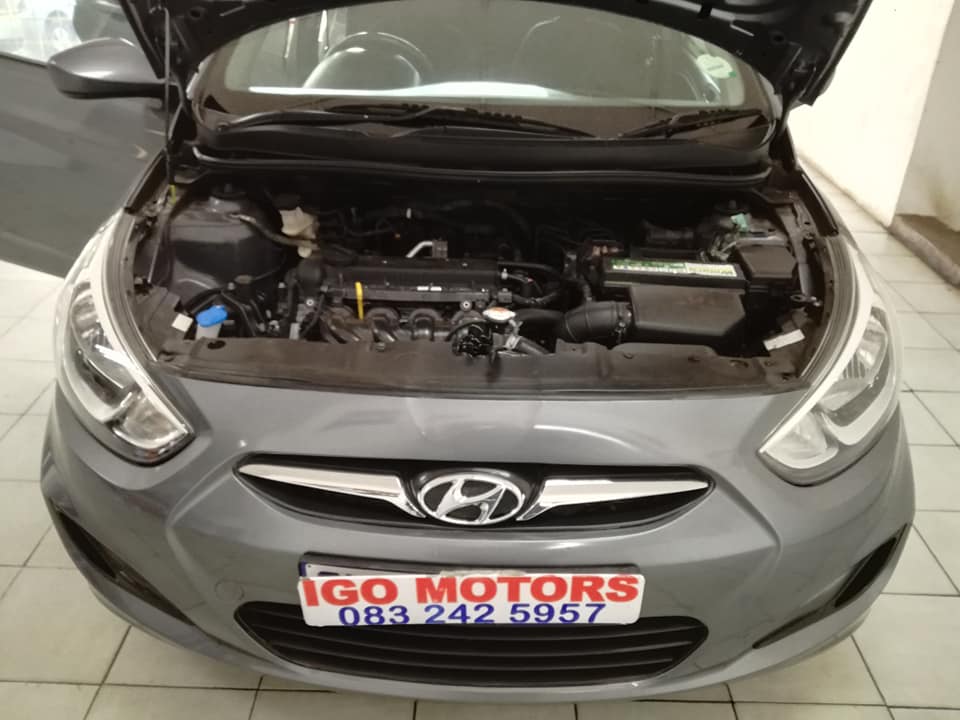 Used Hyundai Accent sedan 1.6 Motion - Private Seller Used Hyundai Accent sedan 1.6 Motion - Private Seller
