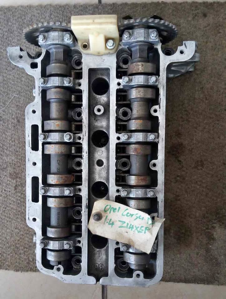 Opel Corsa D1.4 Z14XEP cylinder head - Private Seller Opel Corsa D1.4 Z14XEP cylinder head - Private Seller