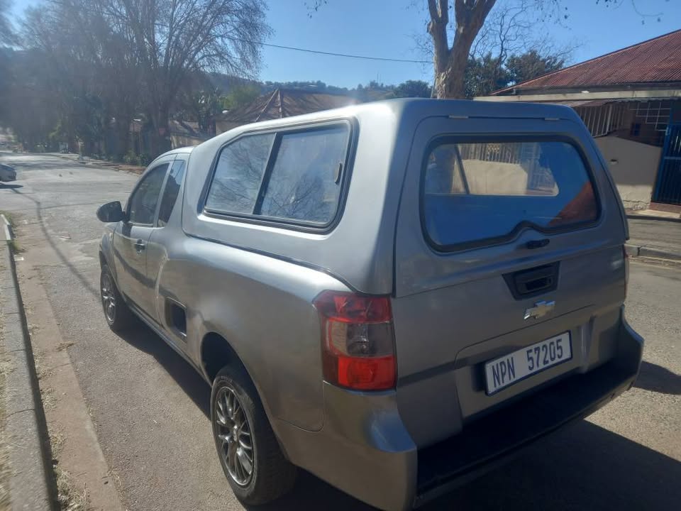 2013 Chevrolet utility 1.4 Petrol, Manual, Grey, 106000km. Spare key Service book. Canopy