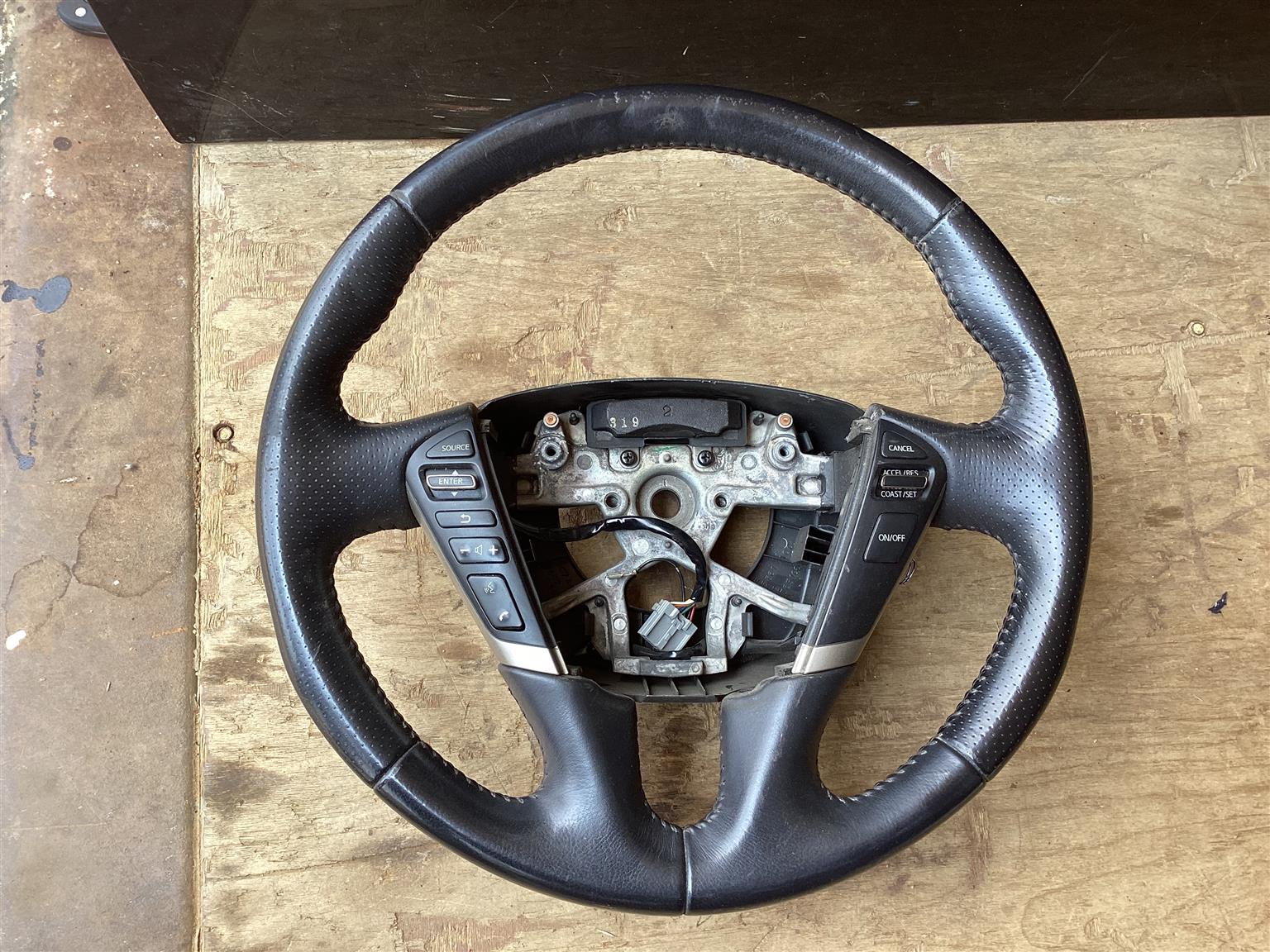 Murano steering wheel - Private Seller