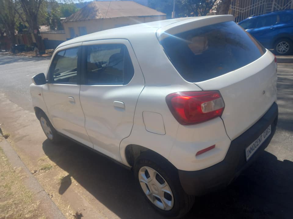 2020 SUZUKI S PRESSO, MANUAL, WHITE, MILEAGE 75000KMS, SPARE KEY.