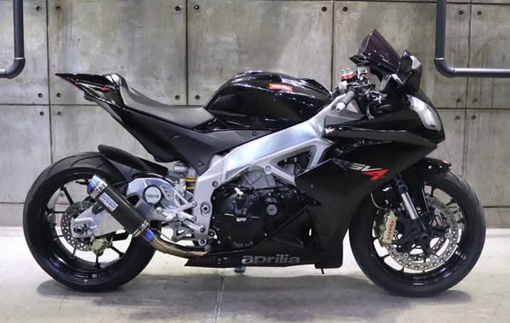 2011 Aprilia RSV4 - Private Seller 2011 Aprilia RSV4 - Private Seller