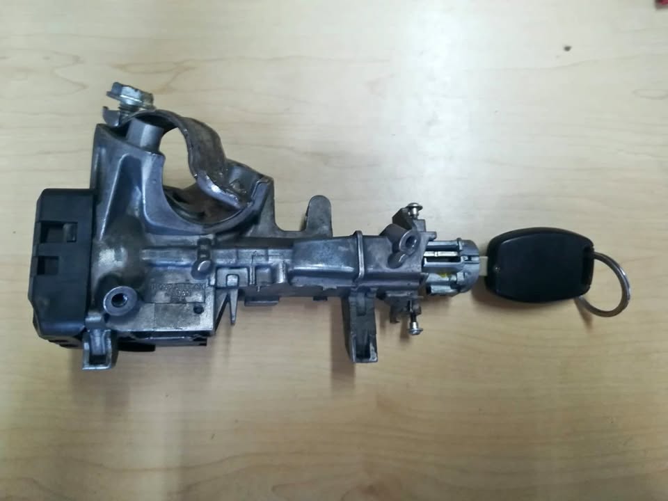 HONDA VXI IGNITION - COMPLETE - Private Seller HONDA VXI IGNITION - COMPLETE - Private Seller