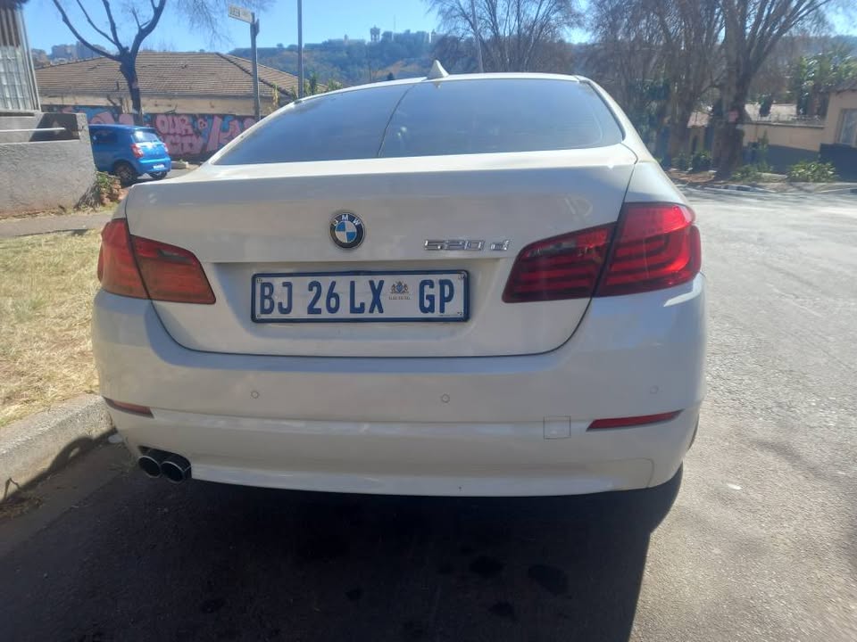2011 BMW 520d F10 Sedan, Automatic, Diesel, Leather Seat, Spere key, Sunroof