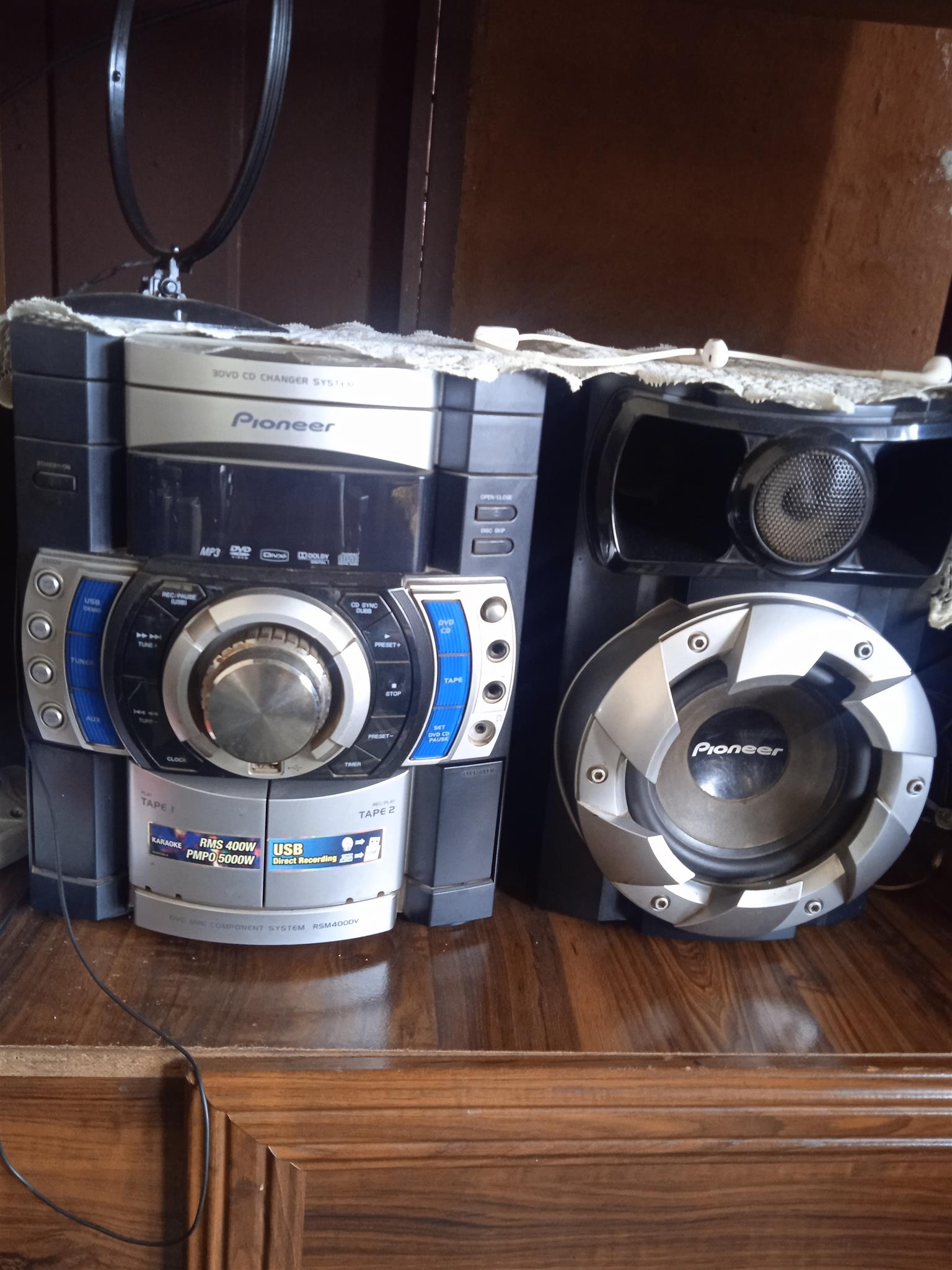 Selling a Pioneer 3 DVD/CD changer hi-fi system