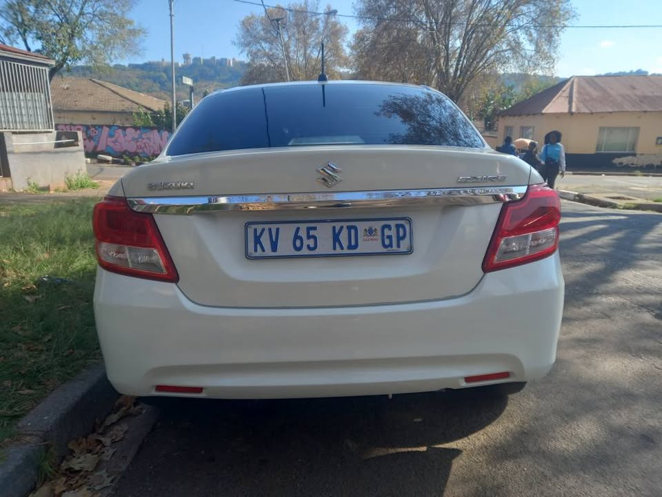 2022 Sezuki Dzire Sedan 1.2 Petrol, Manual, White