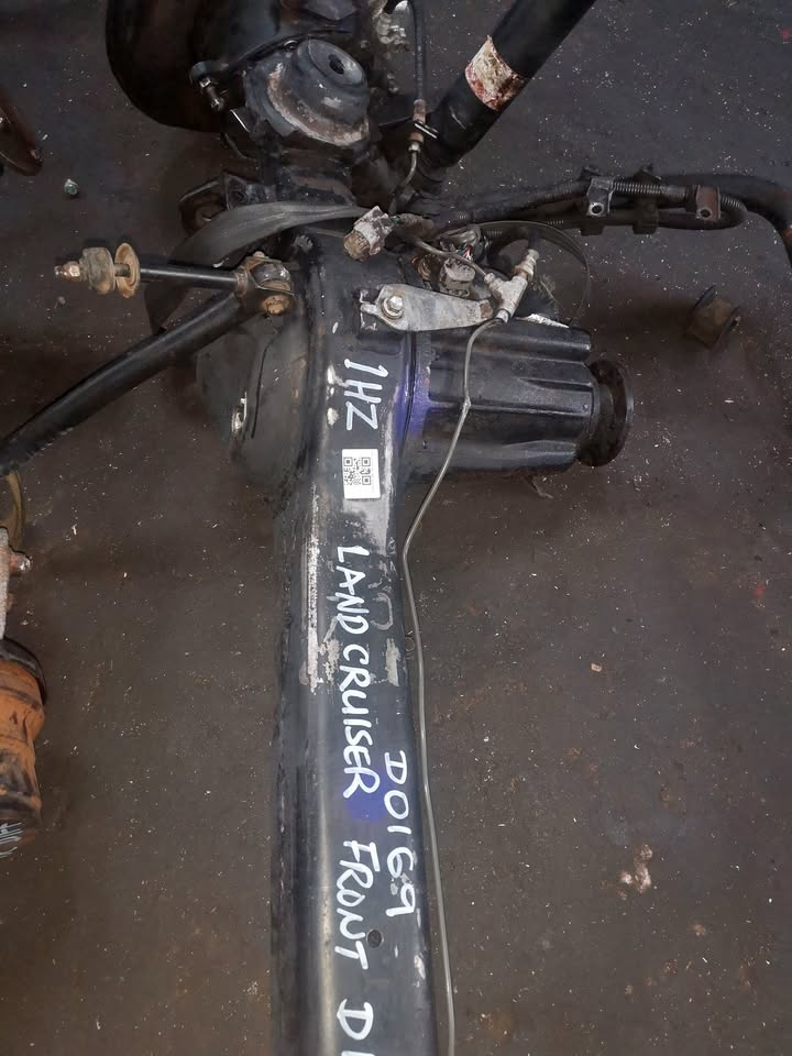 Toyota landcruizer front diff for sale - Private Seller