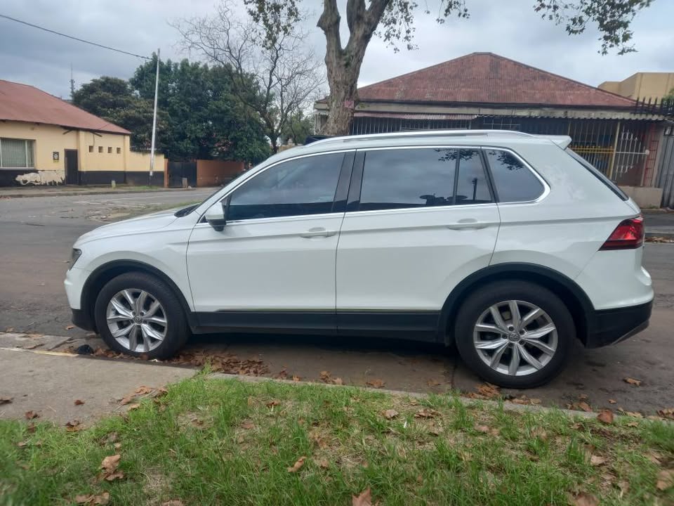 2017 VW Tiguan 1.4 TSI Petrol, Automatic, White, 260k REVERSE sensor