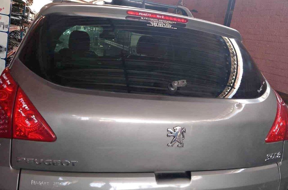 Peugeot fj 1.6 Turbo Manual Code2 tailgate - Private Seller