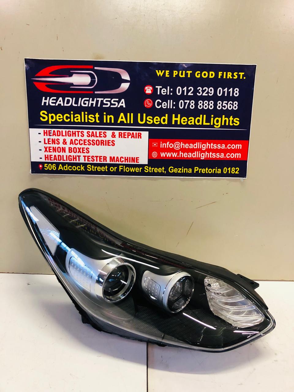 Kia Sportage right side halogen headlight - Private Seller Kia Sportage right side halogen headlight - Private Seller