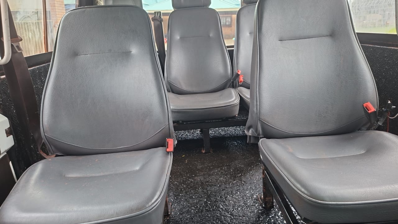 Used 2013 Toyota Hilux 2.5D-4D raised body SRX - Private Seller