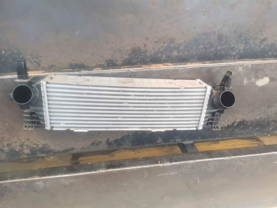 BMW X3 GO1 oil cooler - Private Seller