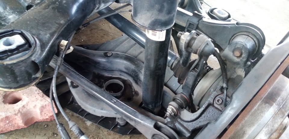BMW F30 340I REAR SUSPENSION SPARES / B58 SHOCKS, DIFF, CONTROL ARMS , SHAFT& SUB FRAME OEM - Private Seller BMW F30 340I REAR SUSPENSION SPARES / B58 SHOCKS, DIFF, CONTROL ARMS , SHAFT& SUB FRAME OEM - Private Seller