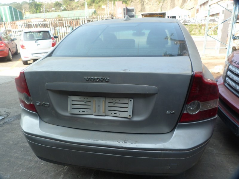 Volvo S40 2.4i Manual - 2006 SPARESBOYZ STRIPPING FOR SPARES - Private Seller