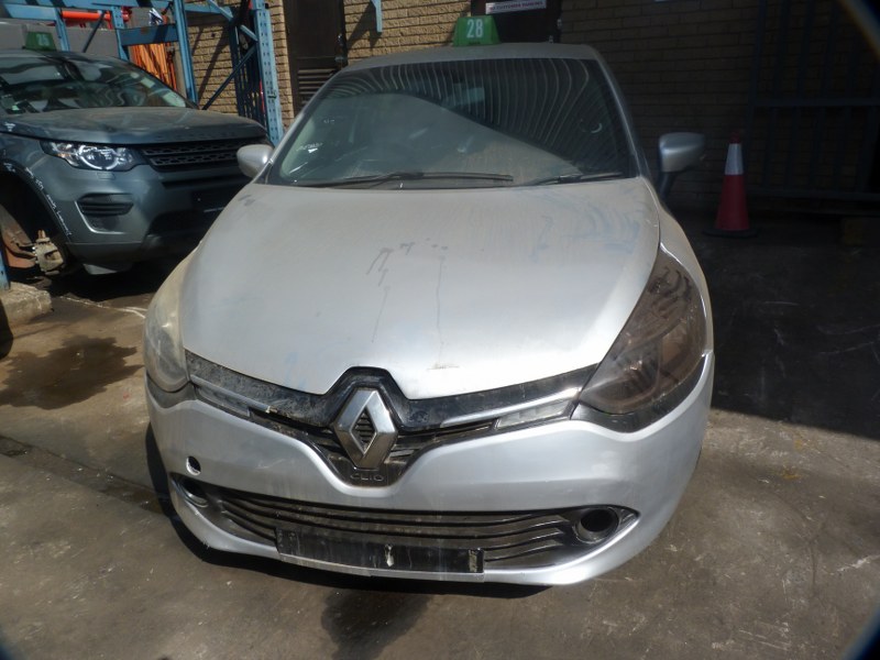 Renault Clio IV 1.2 Authentique Manual Silver - 2014 STRIPPING FOR SPARES - Private Seller Renault Clio IV 1.2 Authentique Manual Silver - 2014 STRIPPING FOR SPARES - Private Seller