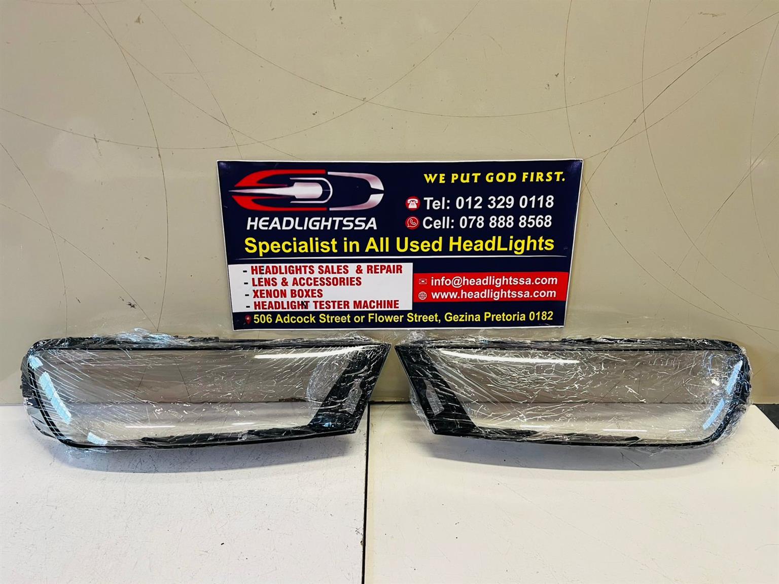 Audi Q7 left and right side headlight replacement lens - Private Seller Audi Q7 left and right side headlight replacement lens - Private Seller
