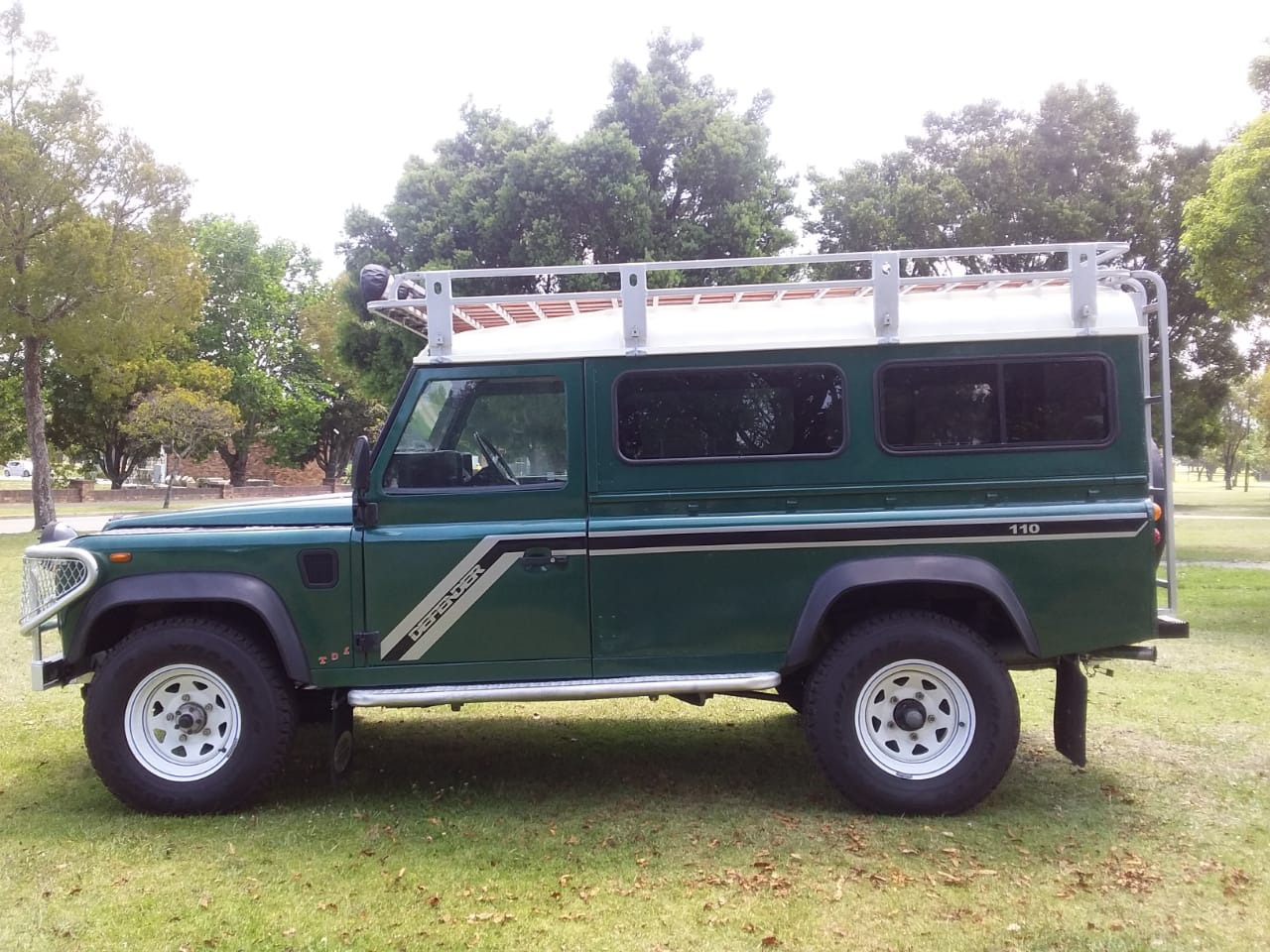 1994 Defender 110 TDI - Refurbished - NEG | Junk Mail Marketplace