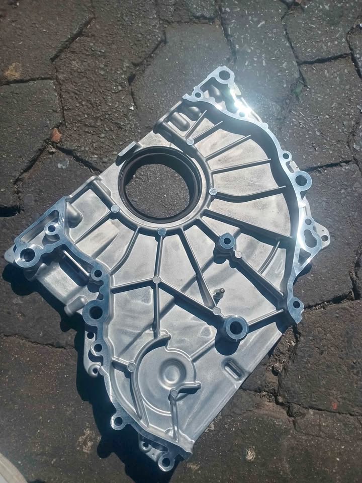 Cover chain camshaft bmw 7 g11 g - Private Seller Cover chain camshaft bmw 7 g11 g - Private Seller