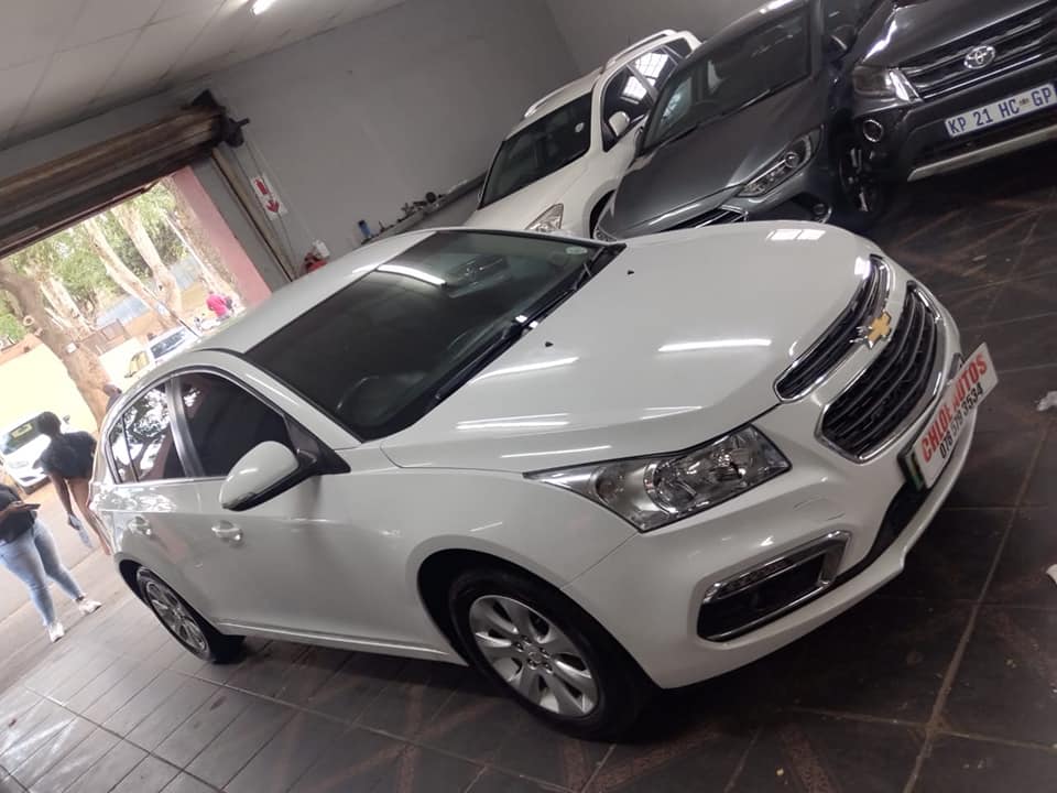 2016 Chevrolet Cruze 1.4 Manual, Petrol, White, 95000km