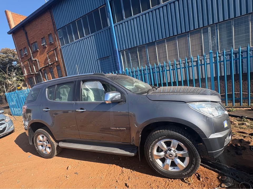 2014 Chevrolet trailblazer 2.8 stripping for spares - Private Seller