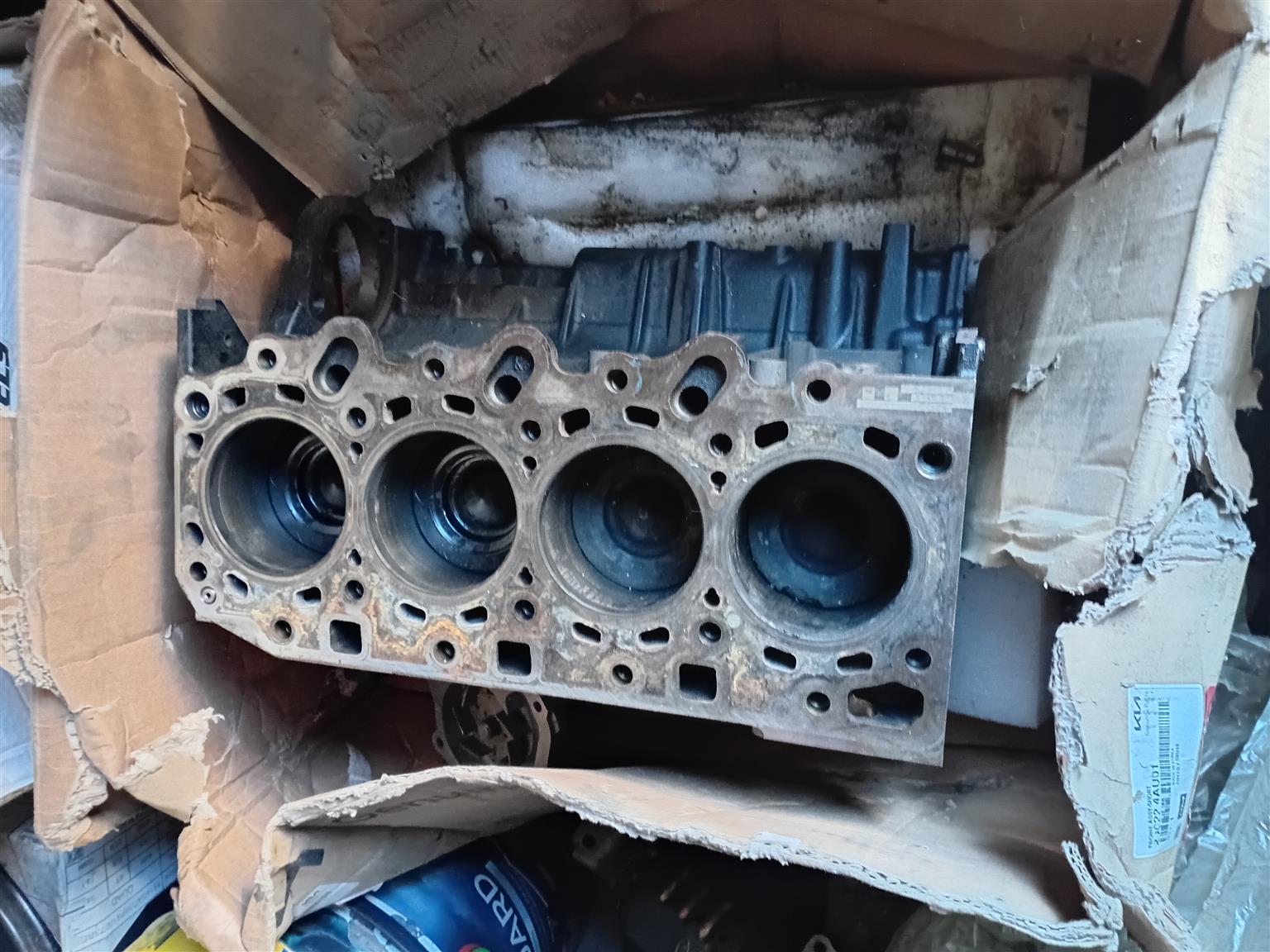 Kia 2500 block with crankshaft, pistons, rings and bearings - Private Seller Kia 2500 block with crankshaft, pistons, rings and bearings - Private Seller