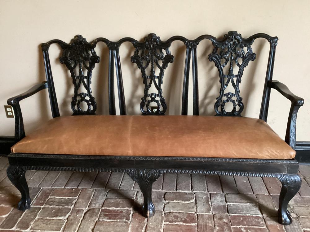 Various items for sale moving to NZ