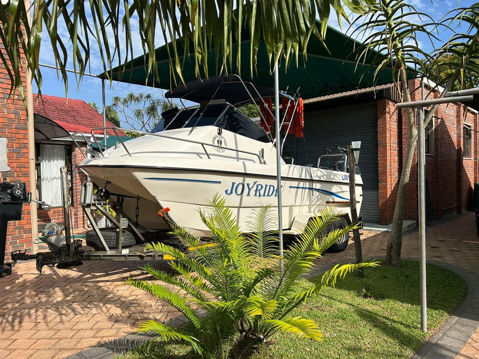 Ski Boat, Deep sea, Cobra Cat 585 and trailer Ski Boat, Deep sea, Cobra Cat 585 and trailer
