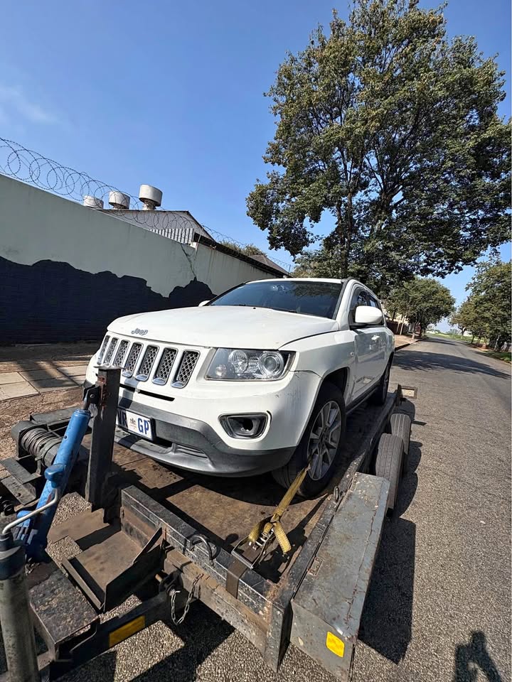 2016 Jeep compass fd32 petrol manual stripping for spares - Private Seller 2016 Jeep compass fd32 petrol manual stripping for spares - Private Seller