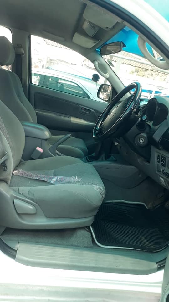 2010 TOYOTA HILUX 3.0 D4D 4X2 DOUBLE CAB