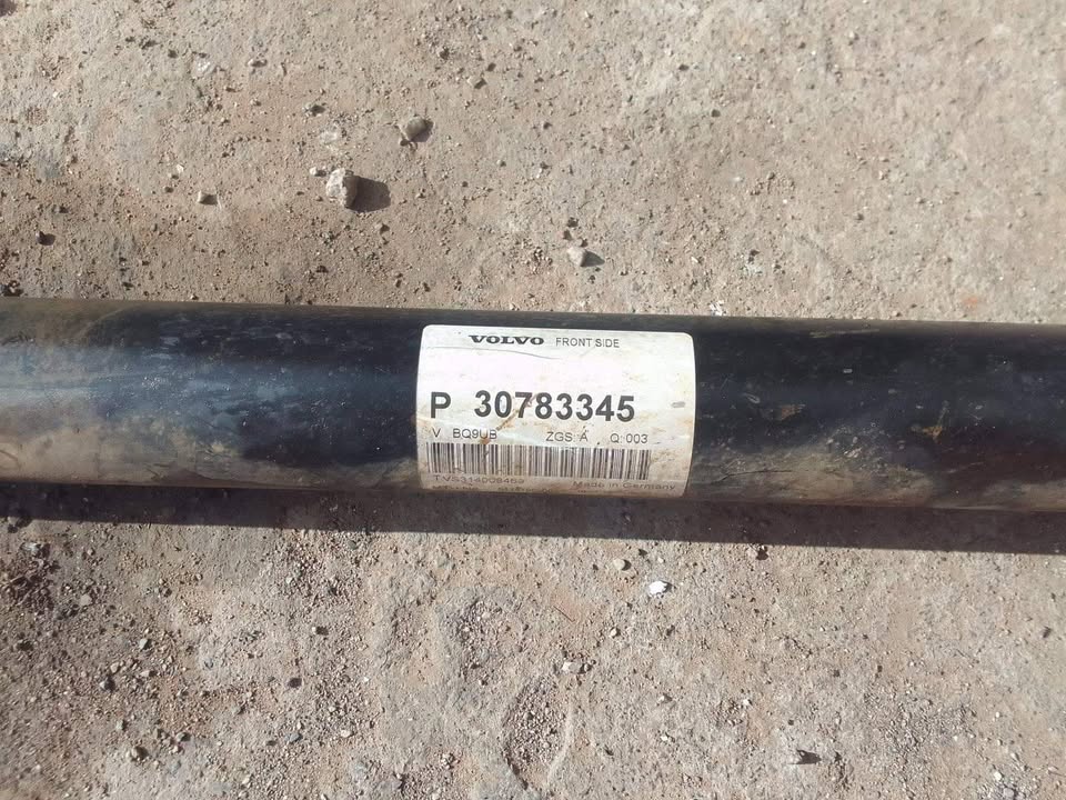 VOLVO XC90 D5 AWD PROPSHAFT - Private Seller VOLVO XC90 D5 AWD PROPSHAFT - Private Seller