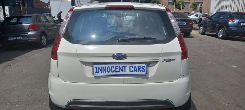 2011 FORD FIGO 1.4 MANUAL WHITE COLOUR, 131000KM