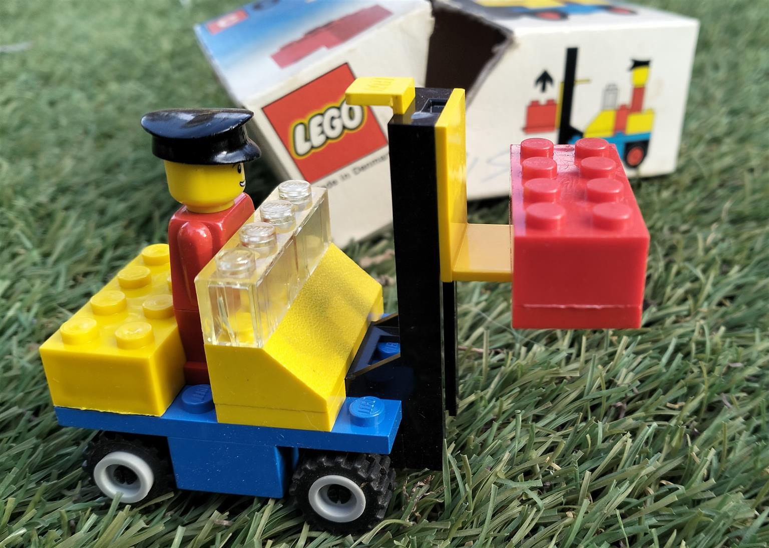 LEGO 615 - 'Forklift' 1975 VINTAGE LEGO