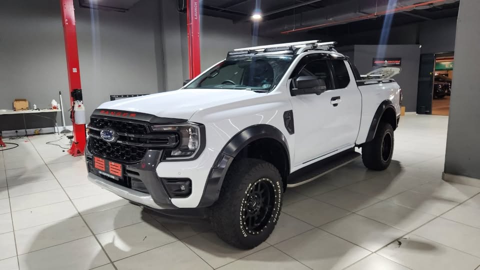 Ford ranger - Accessories / Wheel Arches / Grilles / Bonnet scoops / Roof Rails / Side steps /trims - Private Seller Ford ranger - Accessories / Wheel Arches / Grilles / Bonnet scoops / Roof Rails / Side steps /trims - Private Seller