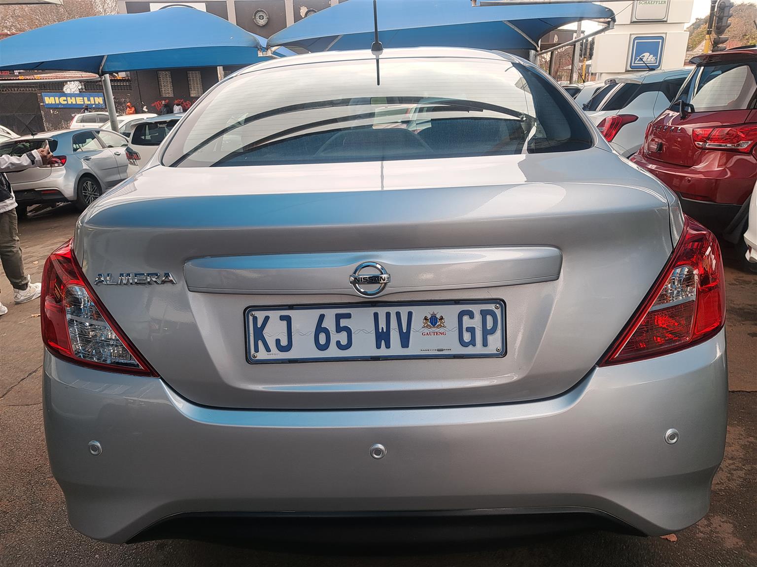 NISSAN ALMERA 1.5  SEDAN