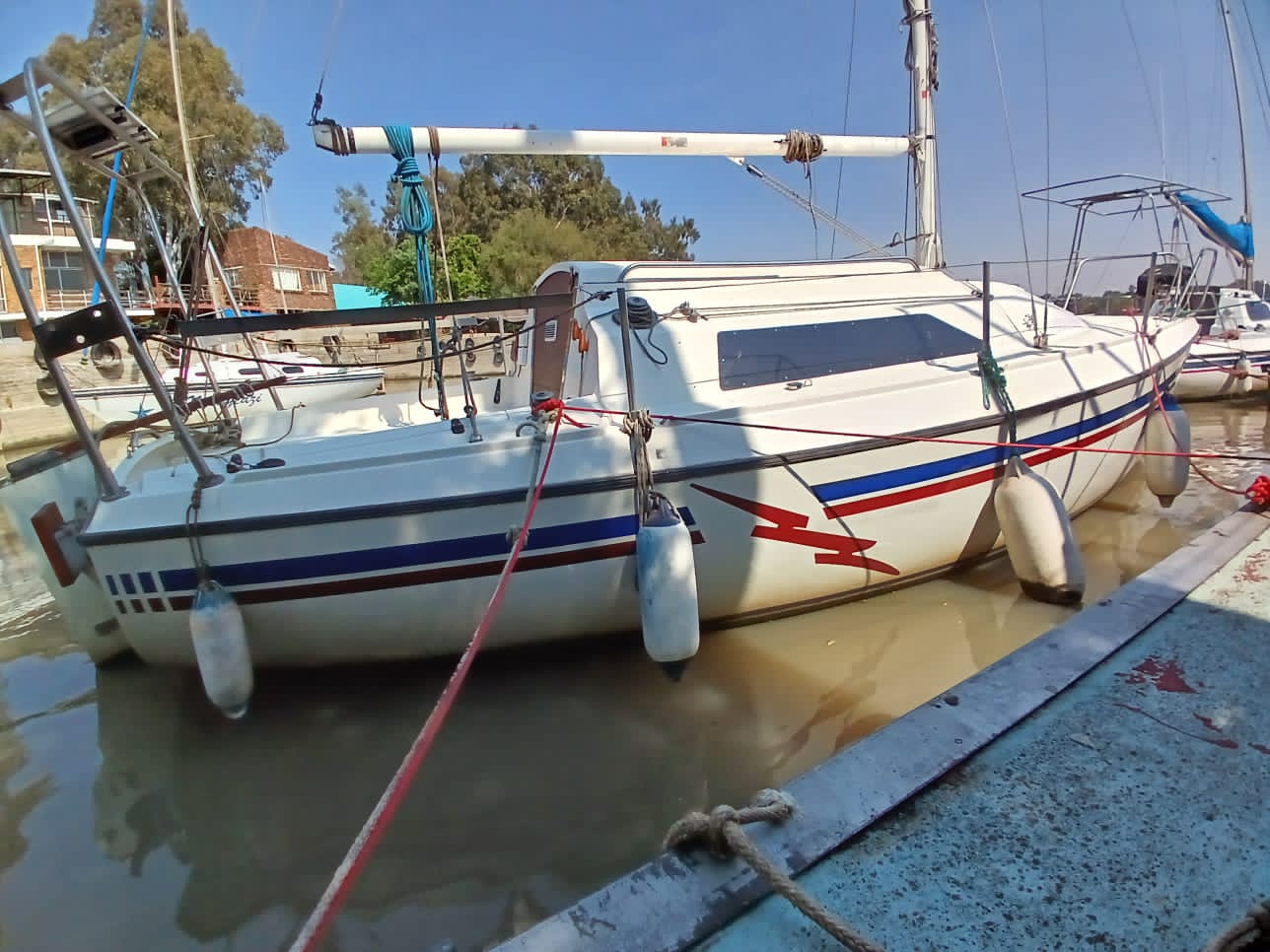 Yacht For Sale - Weekender 23ft.