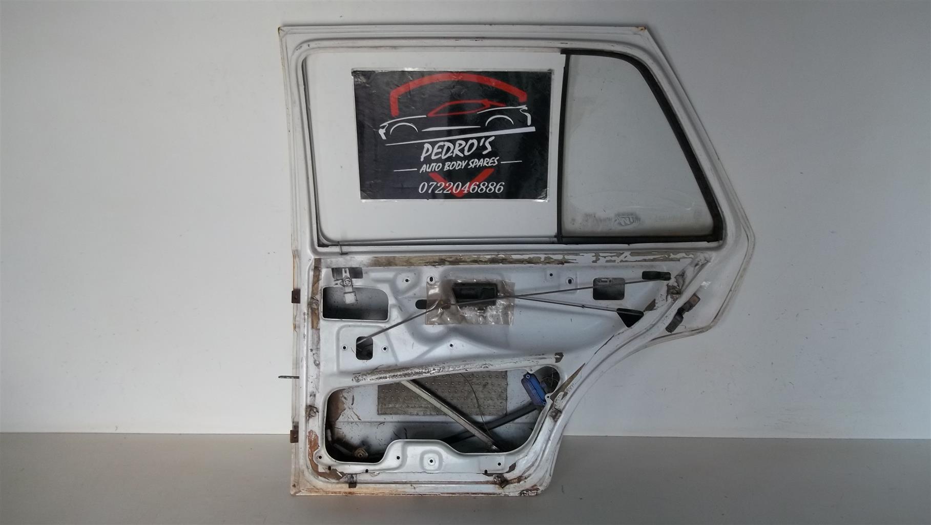 VW Jetta MK5 (Right) passenger door - Private Seller VW Jetta MK5 (Right) passenger door - Private Seller