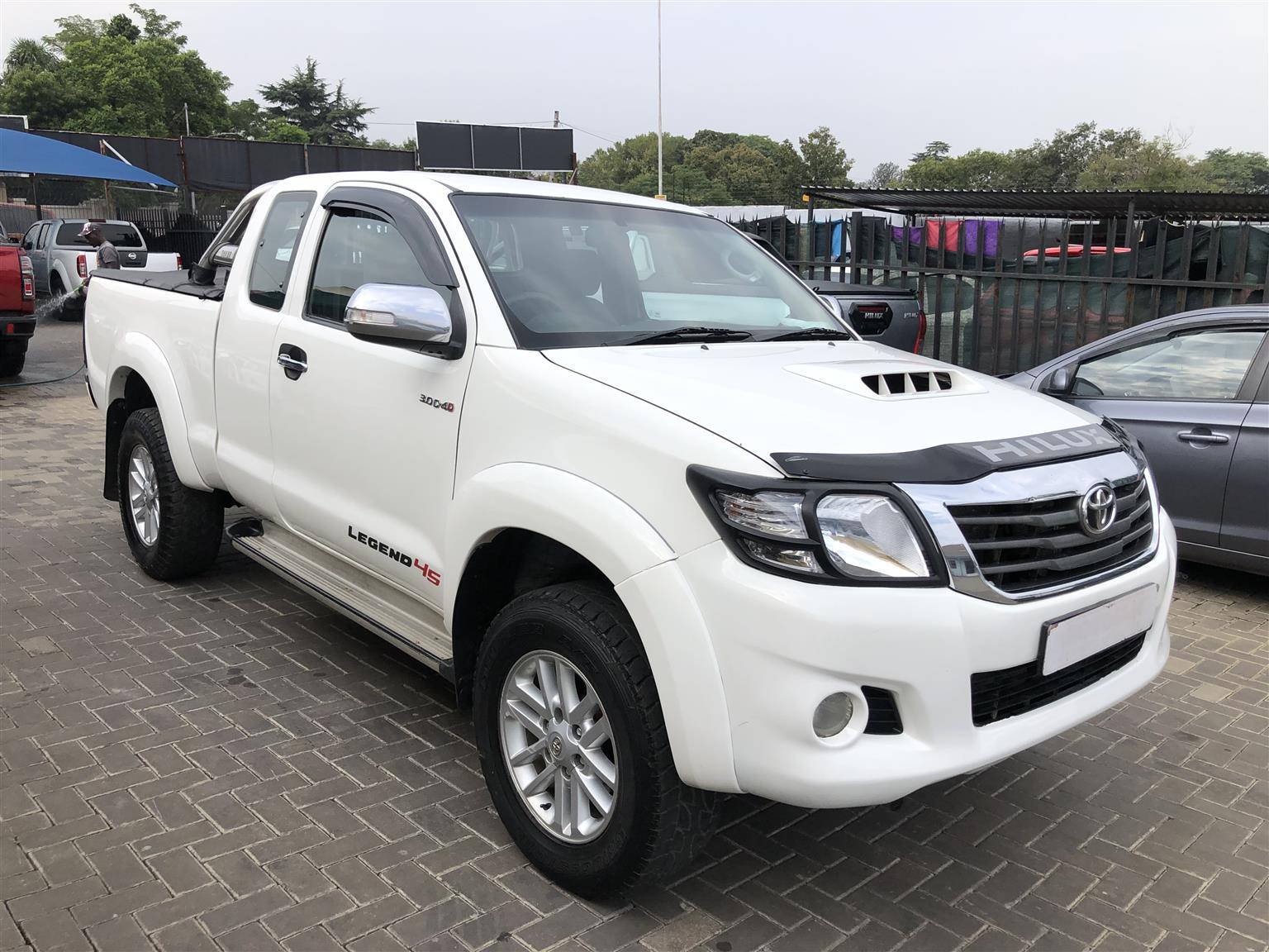 Used 2013 Toyota Hilux 2.8GD-6 Xtra cab Raider - Private Seller Used 2013 Toyota Hilux 2.8GD-6 Xtra cab Raider - Private Seller