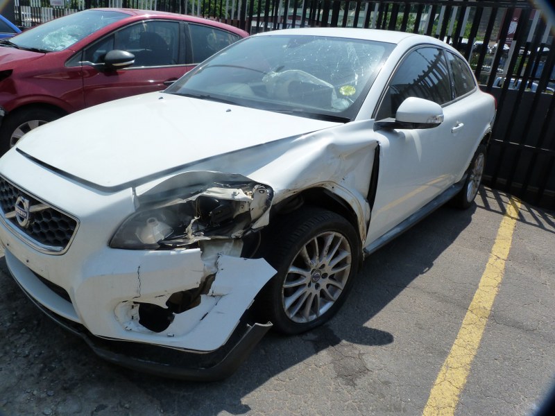 Volvo C30 1.6 Manual White - 2011 STRIPPING FOR SPARES - Private Seller Volvo C30 1.6 Manual White - 2011 STRIPPING FOR SPARES - Private Seller