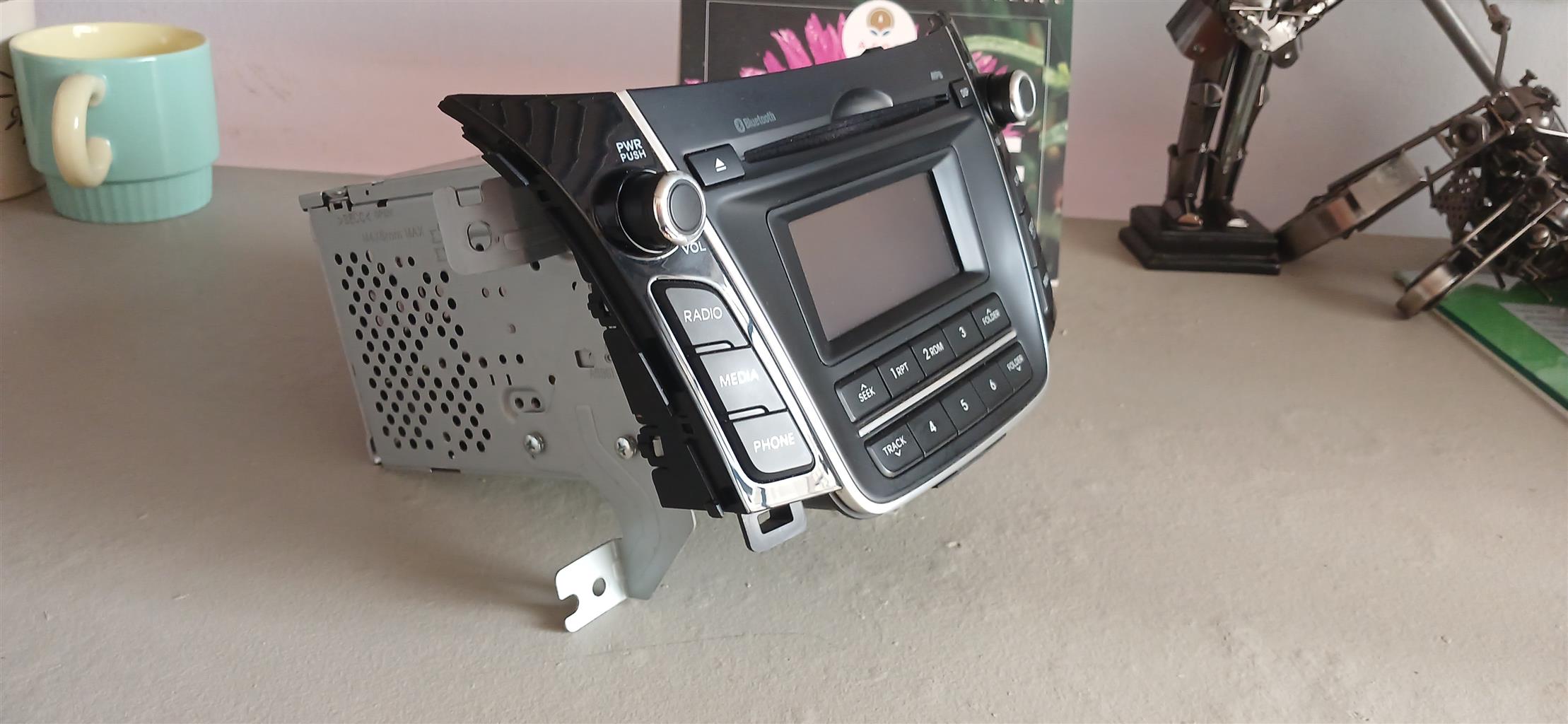 Hyundai i30 radio - Private Seller Hyundai i30 radio - Private Seller