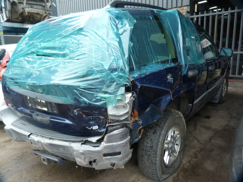Jeep Grand Cherokee Laredo 4.7 V8 AT Navy - 2004 STRIPPING FOR SPARES - Private Seller Jeep Grand Cherokee Laredo 4.7 V8 AT Navy - 2004 STRIPPING FOR SPARES - Private Seller