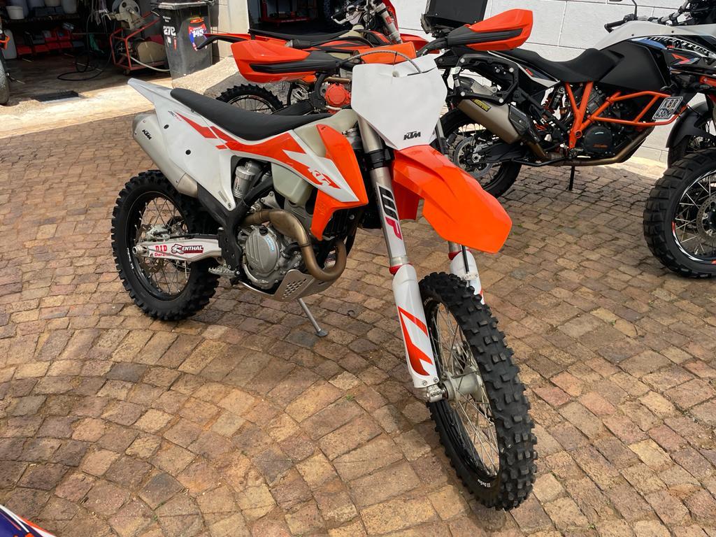 KTM xcf 250 2020 model mint condition with extended warranty 43hours 